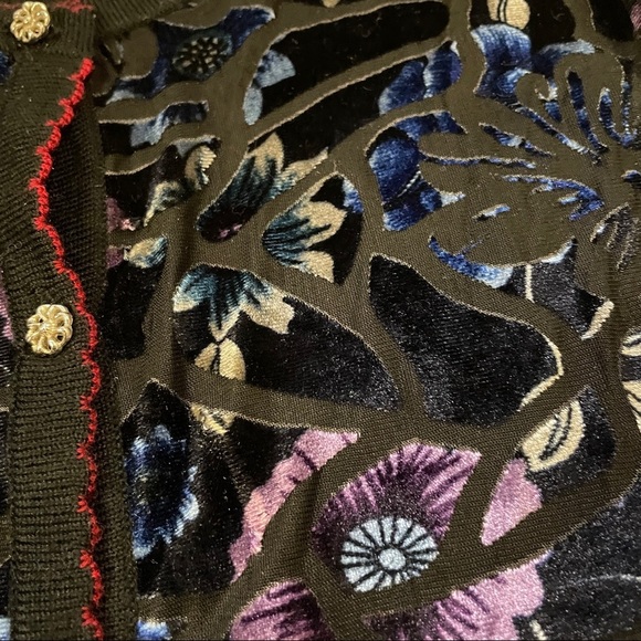 Vintage Black and Blue Floral Cardigan - Picture 7 of 12